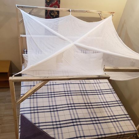 L&J Modern Backpackers Bnb Darüsselam Dış mekan fotoğraf