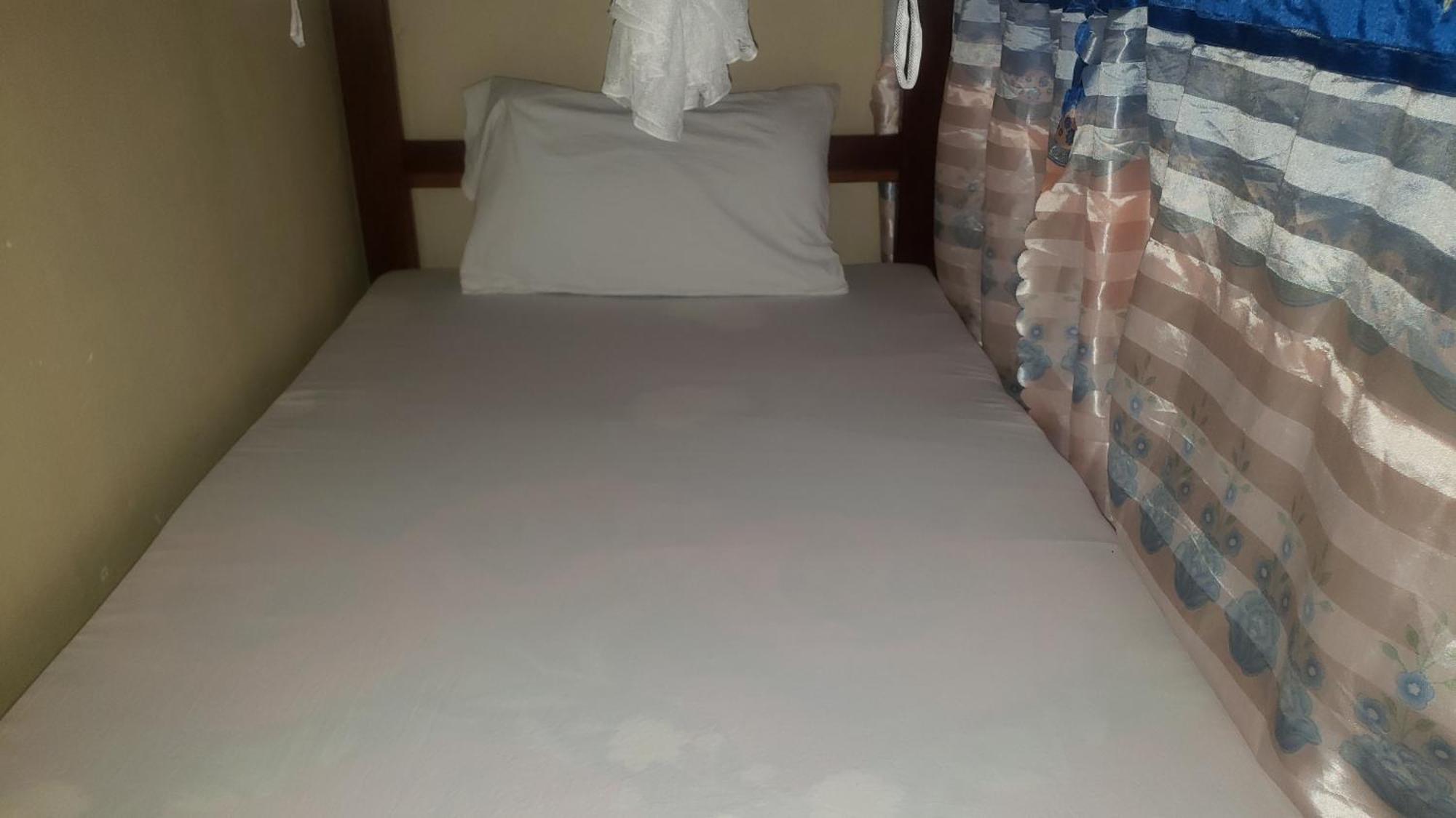 L&J Modern Backpackers Bnb Darüsselam Dış mekan fotoğraf