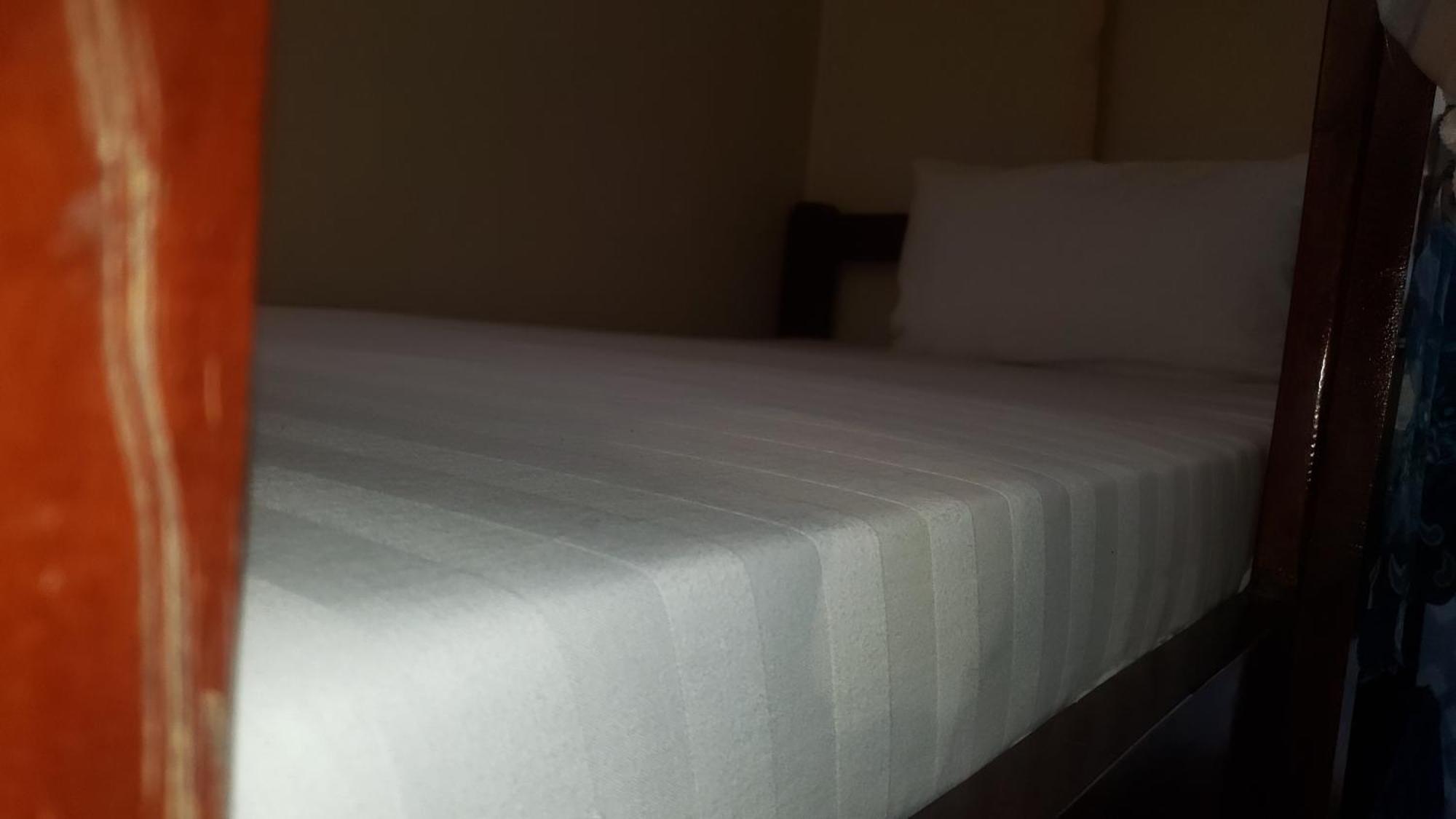 L&J Modern Backpackers Bnb Darüsselam Dış mekan fotoğraf