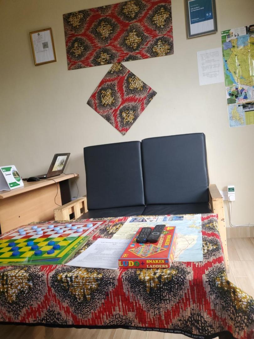 L&J Modern Backpackers Bnb Darüsselam Dış mekan fotoğraf