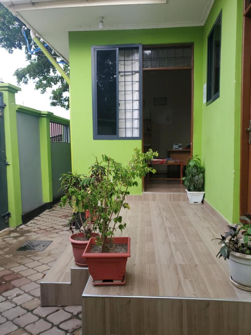 L&J Modern Backpackers Bnb Darüsselam Dış mekan fotoğraf